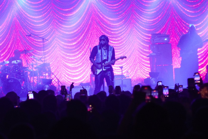 Leon Thomas: Von der Hollywood Arts auf die Bühne der Live Music Hall